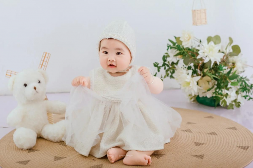 广州代怀试管生子宝宝脚趾甲分层